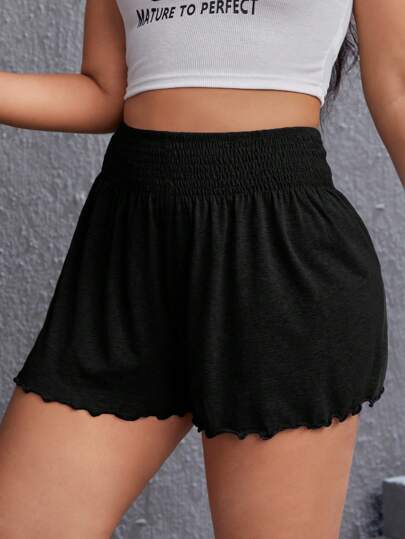 SHEIN EZwear بنطلون قصير مقلم نمط نبات الخس موحدة اللون