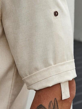 Manfinity CasualCool قميص رجالي طويل الأكمام أحادي اللون سهل الارتداء مع جيب حافظة مرقع، مناسب للزوج للخروج