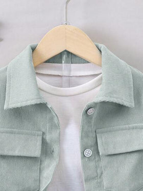 SHEIN طقم بنطال وقميص للأولاد الصغار بأكمام نطاحة بجيوب، بدون تيشرت، باللون الأخضر
