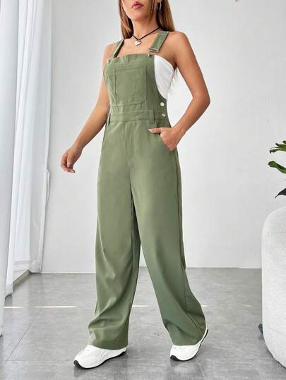 SHEIN EZwear جمبسوت بحمالات موحدة اللون جيب امامي بدون لباس علوي توب