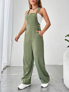 SHEIN EZwear جمبسوت بحمالات موحدة اللون جيب امامي بدون لباس علوي توب