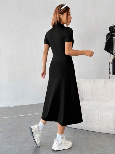 فساتين حريمي EZwear فستان بطباعة أحرف بعنق بولو