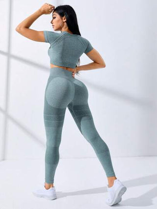 SHEIN Sport Studio طقم ملابس رياضية للنساء من قطعتين ذو لون أحادي عالي المطاطية والامتداد، طقم تمرين رياضي للنساء، تشكيلة جينزات للنساء