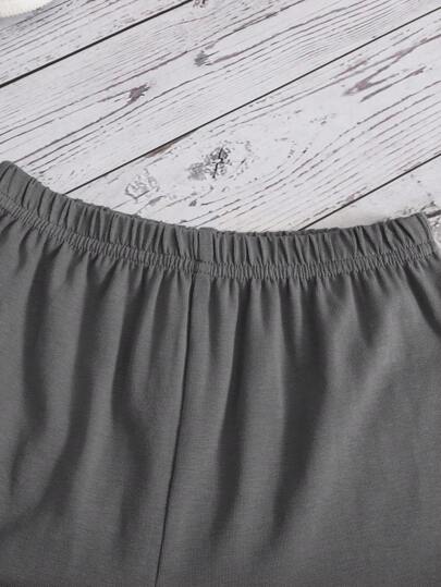 SHEIN تي شيرت وشورت تفاصيل مرقع بعبارة مقلم متباين للاولاد الاطفال