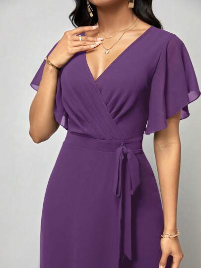 SHEIN Clasi جمبسوت اكمام فراشة بقصة ملفوفة حزام