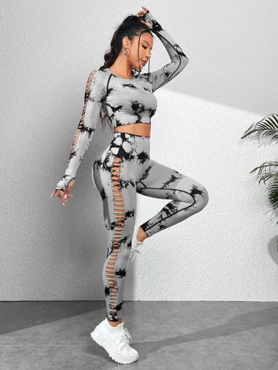 SHEIN Core Rhythm طقم ملابس رياضية للنساء بتصميم سلس خالي من الأصباغ ومثقوب، طقم سروال رياضي وبلوزة للنساء