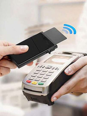 حامل بطاقات وبطاقة هوية للرجال، متطور آليًا مع فتحة بطاقة وكليب مال، مضاد للتجسس، خفيف الوزن وقابل للنقل، مناسب لموظفي المكاتب البيضاء، هدية للرجال للعيد الميلاد أو المناسبات الخاصة، حامل بطاقات أعمال صغير، محفظة بطاقات وبطاقة ائتمان RFID للرجال