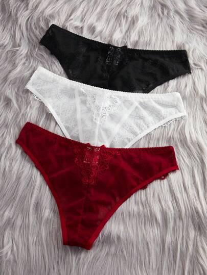 Shein Underwear&Sleepwear Basics ثلاث أزواج من ملابس اللانجيري، بنطلون داخلي أمامي مزين بربطة بنمط الزهور