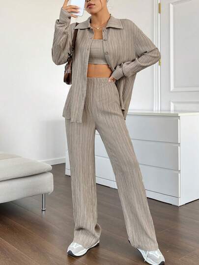 طقم حريمي قطعتين EZwear ملابس علوية أزرار أمامية بلون سادة و توب بحزام قصير و بنطال، ملابس علوية أزرار فضفاض بلون خاكي مع كتف متدلية وحزام للسيدات، ملابس علوية وبنطال طقم لم سيدات، ملابس يومية عصرية للربيع والخريف