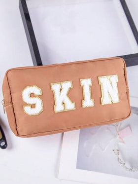 4 قطع/مجموعة حقيبة مستحضرات تجميل مطرزة بحرف مصنوعة من المنشفة والجلد المقاوم للماء (ألوان عشوائية)، حقيبة مكياج، حقيبة العناية بالبشرة، حقيبة أدوات التجميل، مكعبات التعبئة، ضروريات السفر والإقامة الجامعية، هدايا العروس والصديقات وأم العائلة وأعياد الميلا