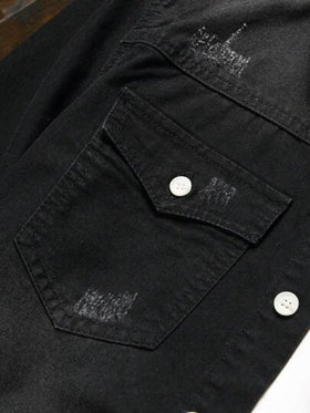 Manfinity Homme قميص جينز أزرق فاتح بجيب مرقع بدون تيشيرت، قميص جينز قطن أسود بأكمام طويلة وأزرار، مناسب للخروج والنزهات والعطلات في فصل الخريف