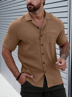 Manfinity Homme قميص موحدة اللون أزرار علوية جيب مرقع للرجال