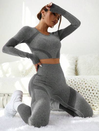SHEIN Sport Gameset مجموعة رياضية للنساء بأكمام راغلان غير منفصلة