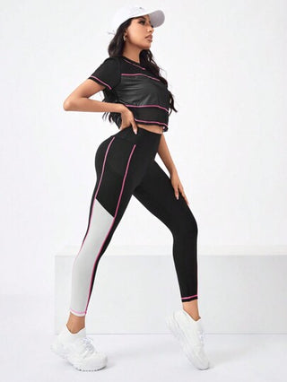 SHEIN Sport Gameset طقم تمارين رياضية للنساء من سروال ضيق وتي شيرت رياضي بألوان كتل مع جيب للهاتف الجانبي