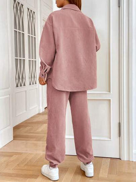 SHEIN EZwear بدلة كاجوال للنساء تتكون من قميص طويل الأكمام بأكتاف متساقطة مطرز بحرف وبنطال بحبل شد