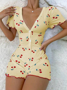 SHEIN رومبير نوم بطباعة كرز مقلم نمط نبات الخس أزرار أمامية