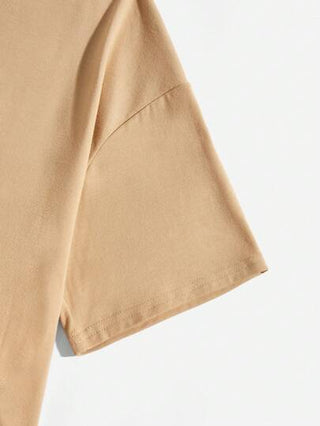 SHEIN قميص صيفي قصير الأكمام برقبة دائرية لفتى العمر الوسطى ذو رسوم كرتونية