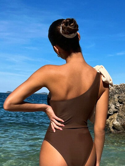 مايوه حريمي قطعة واحدة Swim Chiccia بدلة سباحة قطعة واحدة بكتف واحد للشاطئ في الصيف