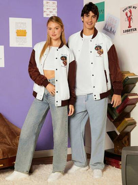 FRIENDS X SHEIN جاكيت طيار بينما وأبيض أسود قطعة رجالي / نسائي بنية الرسم البياني الحرف والأرقام على الكتف