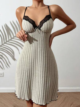 SHEIN قميص نوم بخيوط دانتيل ملمع