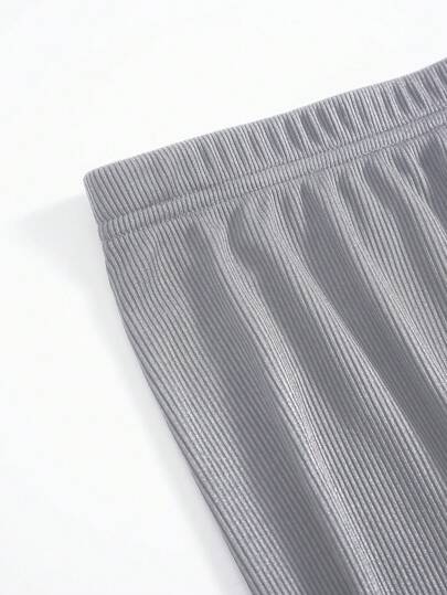 SHEIN مجموعة المرأة العلوية والسراويل المطبوعة بشعار