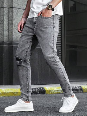 Manfinity Homme جينز بقصّة ضيقة من قطن الرجال الرمادي الفاتح الأساسي للعطلات، ممزّق من التنظيف والغسيل وطويل يصلح للآباء والأولاد