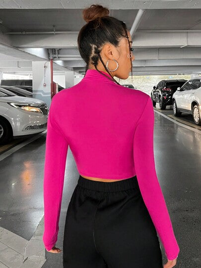 PETITE تيشيرت رقبة زائفة مطبوع عليه الحرف NEVER MIND