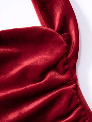 Sweetra فستان نسائي جميل برقبة حمالة مطوي بقصة الفتكة لملابس رأس السنة الجديدة، فستان ماكسي للنساء
