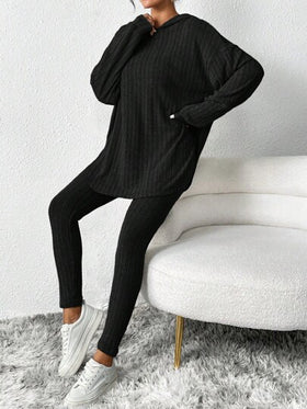 SHEIN Essnce طقم مكون من قطعتين تي شيرت مضلع بلون خالص للسيدات مع غطاء للرأس وبنطلون ضيق
