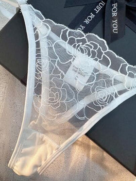 Crystal Vow مجموعة لانجري من حمالة الصدر والبنطلون المزينة بزهور التطريز مناسبة لموسم الزفاف