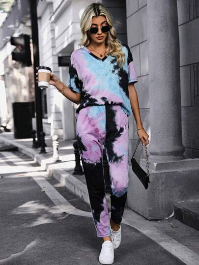 SHEIN LUNE مجموعة تي شيرت بعنق V وبنطال من القطن المرقع