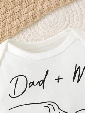 SHEIN Vintaside Kids طقم بدلة وسروال وقبعة للأولاد الصغار مطبوع عليه حروف وأكمام طويلة