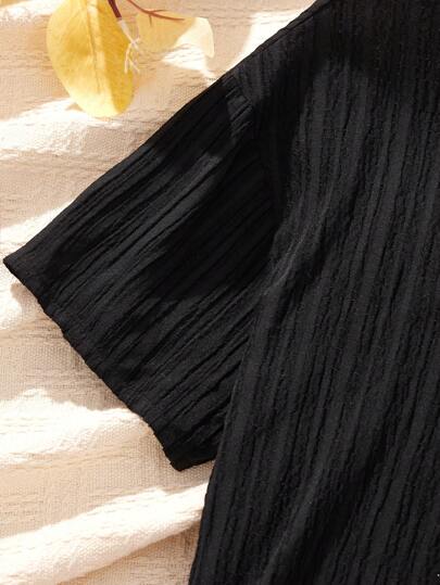 SHEIN طقم بلوزة بليسي صلبة وقميص نوم قصير بطبعة استوائية لفتاة في فترة البلوغ