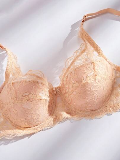 Shein Underwear&Sleepwear Basics صدرية دانتيل بأسلاك مع 5 قطع ملابس داخلية نسائية