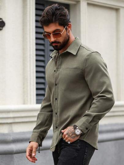 Manfinity Homme قميص كاجوال بأكمام طويلة من الكتان ذو لون أحادي للرجال، للخروج، قميص رسمي أخضر داكن، قميص رجالي أخضر، قميص أخضر للرجال، خريف