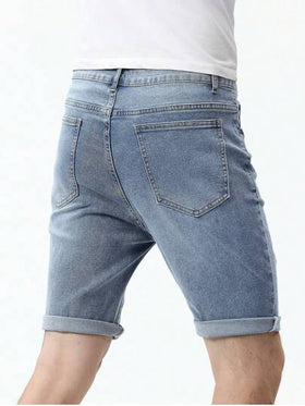 Manfinity Homme شورت جينز رجالي بحافة ممزقة بتصميم عتيق باللون الأزرق الفاتح، للخروج مع الأصدقاء