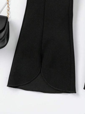 SHEIN بنطلون أسود للفتاة الشابة بتصميم جريء مع زخرفة سلسلة معدنية
