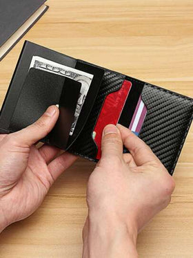 قطعة واحدة من محفظة بطاقات ألياف الكربون الأوتوماتيكية القابلة للطي مع حماية RFID ضد السرقة والمسح، حالة بطاقة معدنية من الألومنيوم، مناسبة للاستخدام اليومي بسعة كبيرة ومساحات متعددة للبطاقات، بتصميم رسمي عملي، هدية عيد ميلاد أو تخرج أو عيد الأب