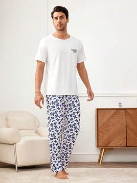 مجموعة من قميص رجالي بأكمام قصيرة مطبوع عليها الحروف و سروال نوم لرجال، لباس منزلي