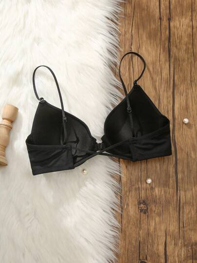 SHEIN حمّالة صدر ذات حزام وأربطة أمامية لون صلب للنساء