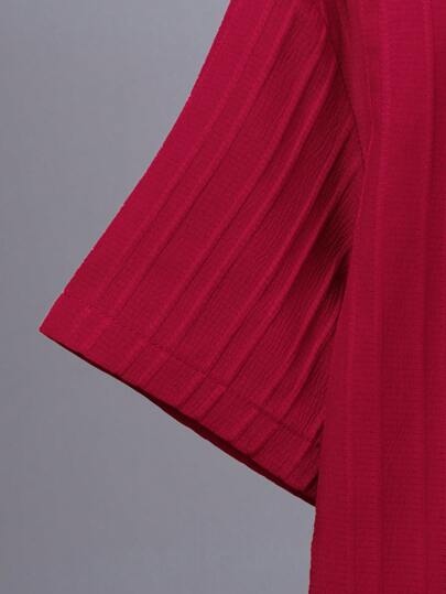 SHEIN قميص قصير الأكمام عارض للأولاد من العمر 9-14 سنة