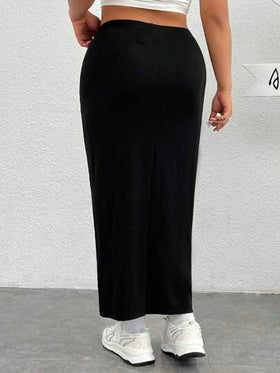 SHEIN EZwear تنورة نسائية سوداء محتشمة ضيقة على الركبة بمقاس زائد ومصنوعة من الصوف الناعم