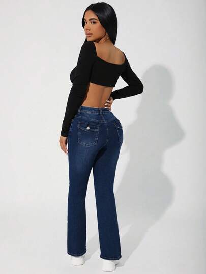 SHEIN PETITE بنطلون جينز بأطراف واسعة وإغلاق بأزرار معدنية في الأمام