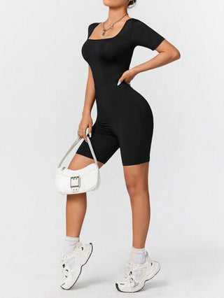 EZwear بدلة قصيرة الأكمام ذات ياقة مربعة أسود، مناسبة لنساء صيفية بقصة ضيقة