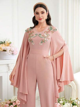 Al Najma بدلة قصيرة نسائية بأكمام كاب وزينة تطريز