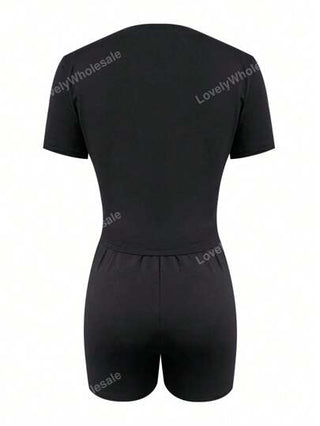 LovelyWholesale مجموعة من 2قطعة، تي شيرت وشورت نسائي مزين بالراينستون على شكل قلب، أكمام قصيرة