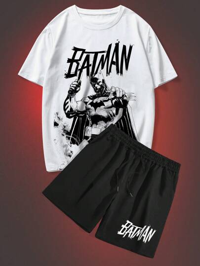 ROMWE MEN Batman X ROMWE طقم تي شيرت وشورت بطباعة كرتونية بياقة مستديرة للرجال، مدرسي