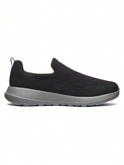 Skechers أحذية رياضية للمشي للرجال، أحذية كاجوال مريحة مصنوعة من شبكة، أحذية جري قابلة للتنفس ومقاومة للاحتكاك 54626-BLK