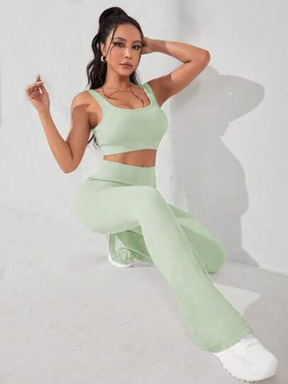 SHEIN Sport Studio طقم بنطلون وصدرية رياضية صلبة للنساء