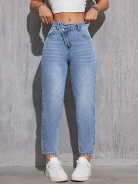 SHEIN EZwear بنطلون جينز بجيوب وتصميم خصر متداخل